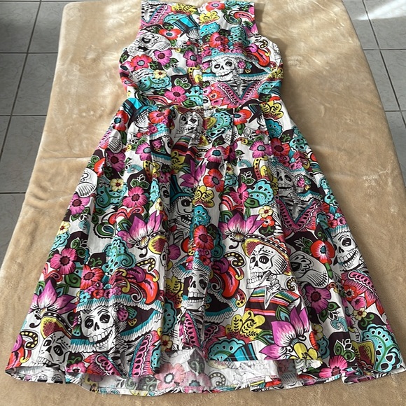 beautiful moixa dress. - Picture 4 of 5